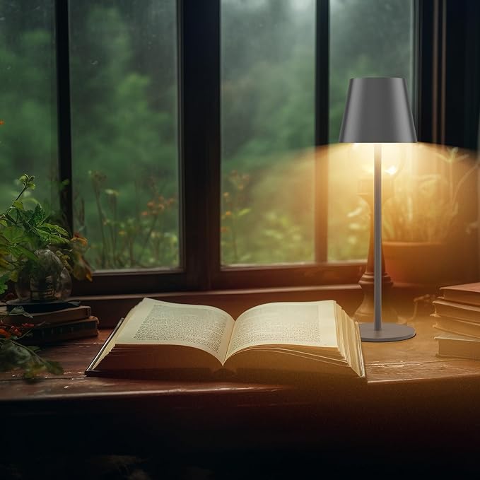 Potlight™ - Decorative Flowerpot Design Table Lamp