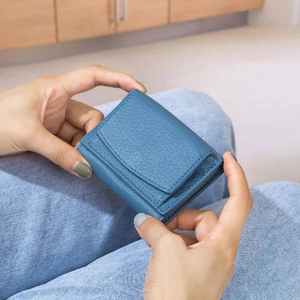 MiniSafe™ - Women's Mini RFID Leather Wallet