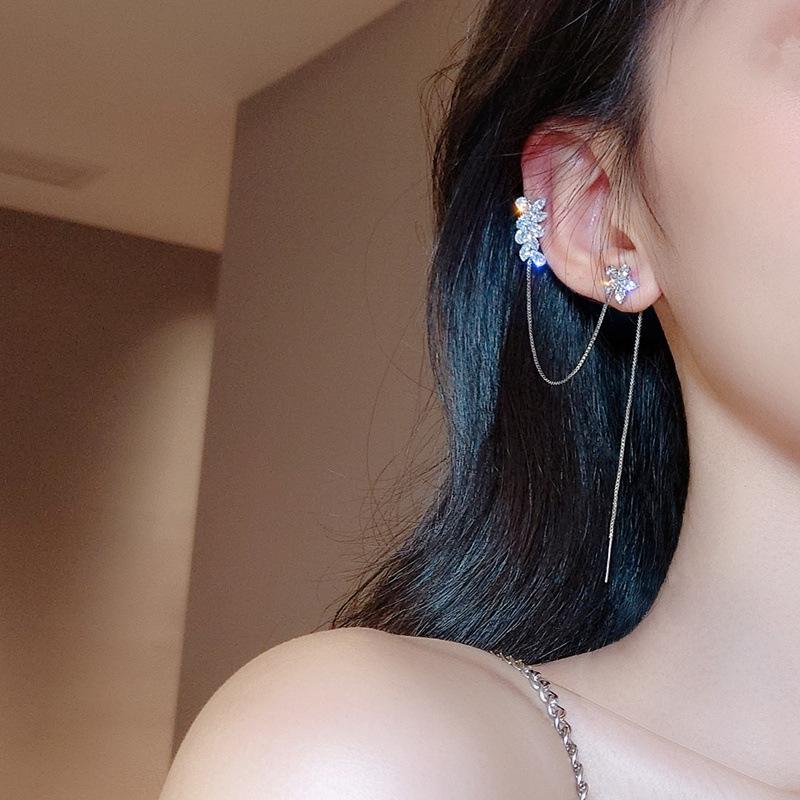 Flower™ earrings (1 pair)